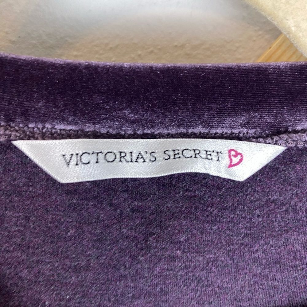 VINTAGE VICTORIA SECRET Velvet Sleeve Crop Top G194 - Picture 4 of 5